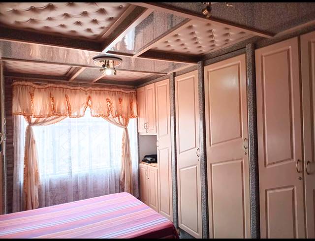 3 BEDROOM HOUSE FOR SALE IN SEBOKENG ZONE 10